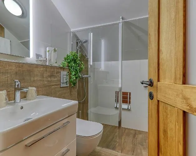 Daire 100 M2, 2 Schlafzimmer 3 Baeder *