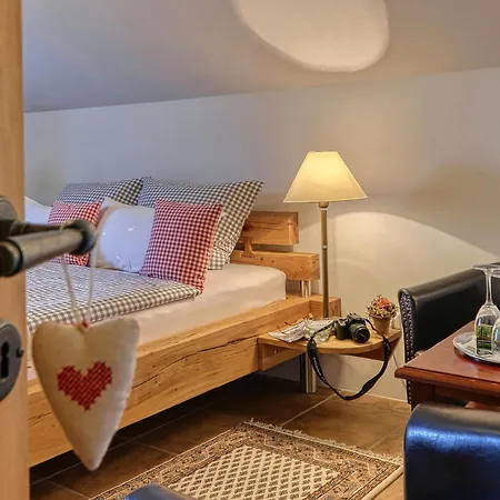 100 M2, 2 Schlafzimmer 3 Baeder Apartament Neuschönau