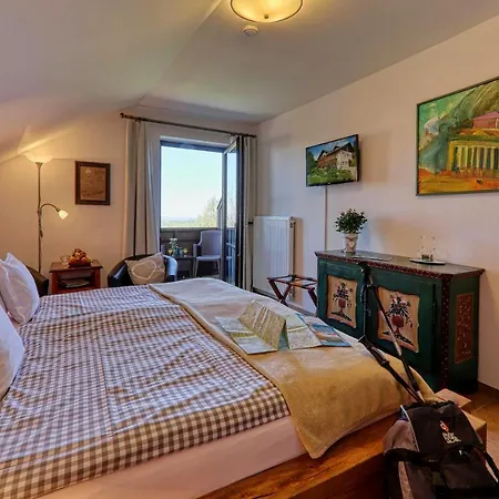100 M2, 2 Schlafzimmer 3 Baeder Apartament *